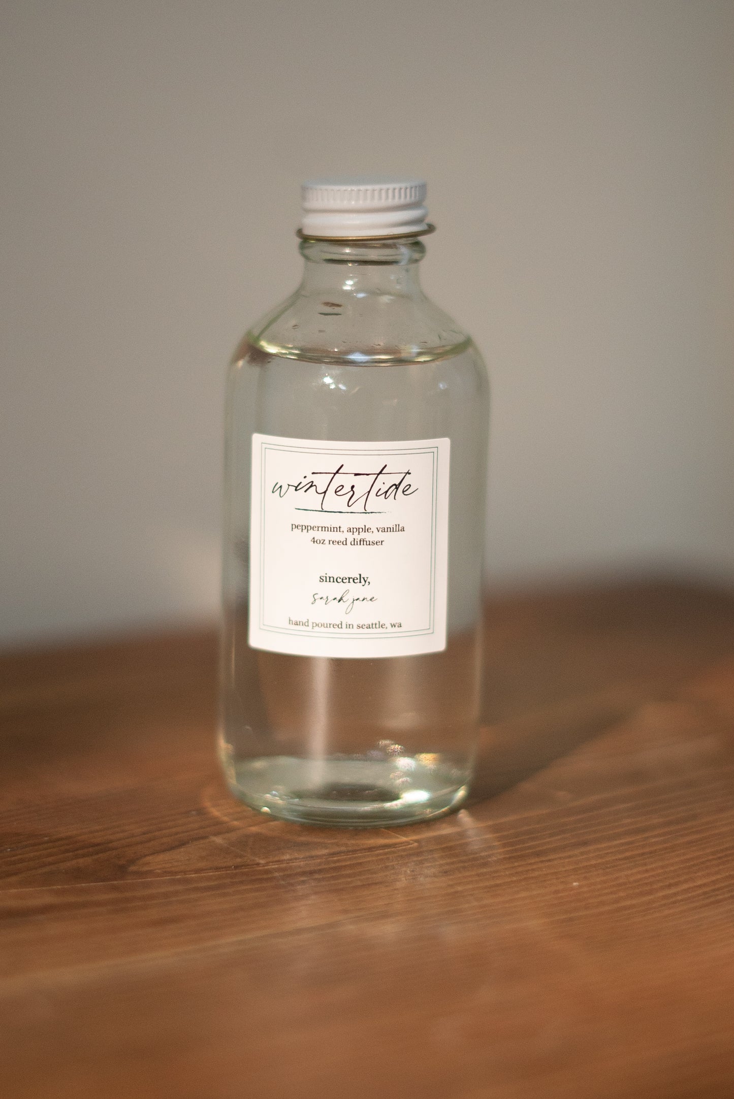Wintertide - Peppermint, Apple, Warm Vanilla Diffuser I