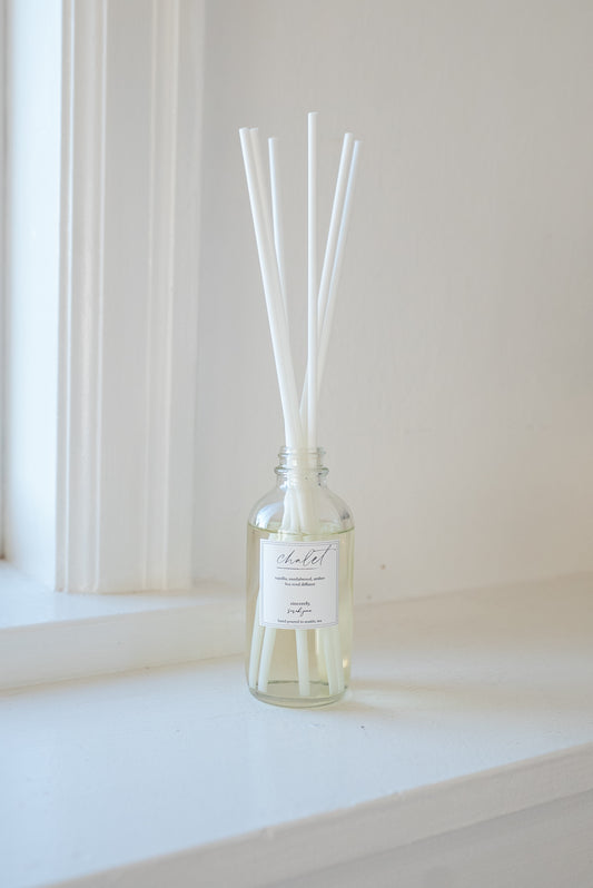 Chalet Diffuser - Vanilla & Sandalwood